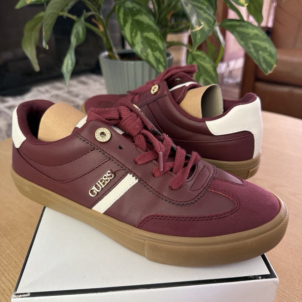 Guess Loui Womens 9 Red White Gum Sole Sneaker GWLOUI NWT